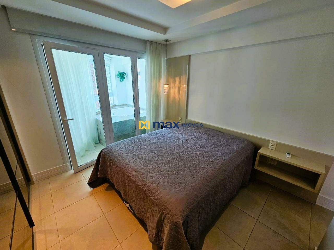 Apartamento à venda no Centro: Suíte 1