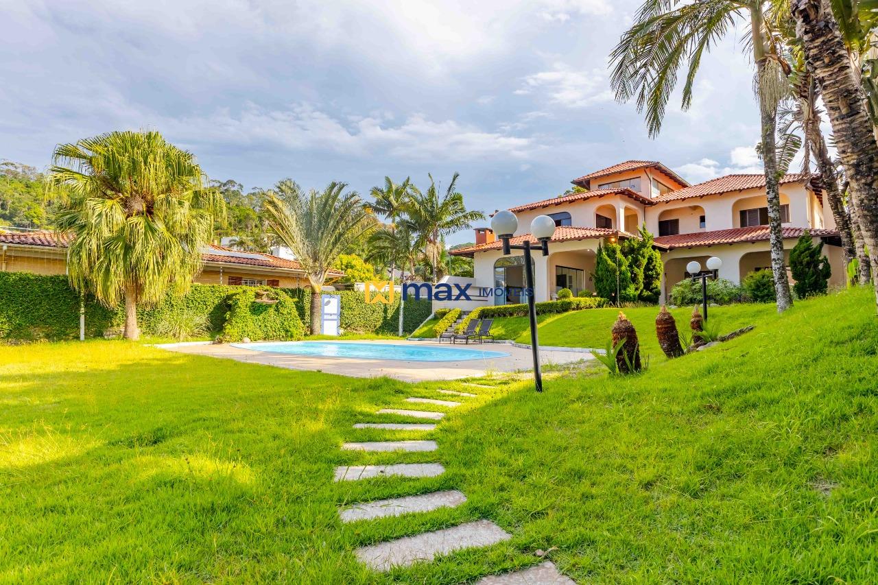 Casa à venda no Cabeçudas: Área externa