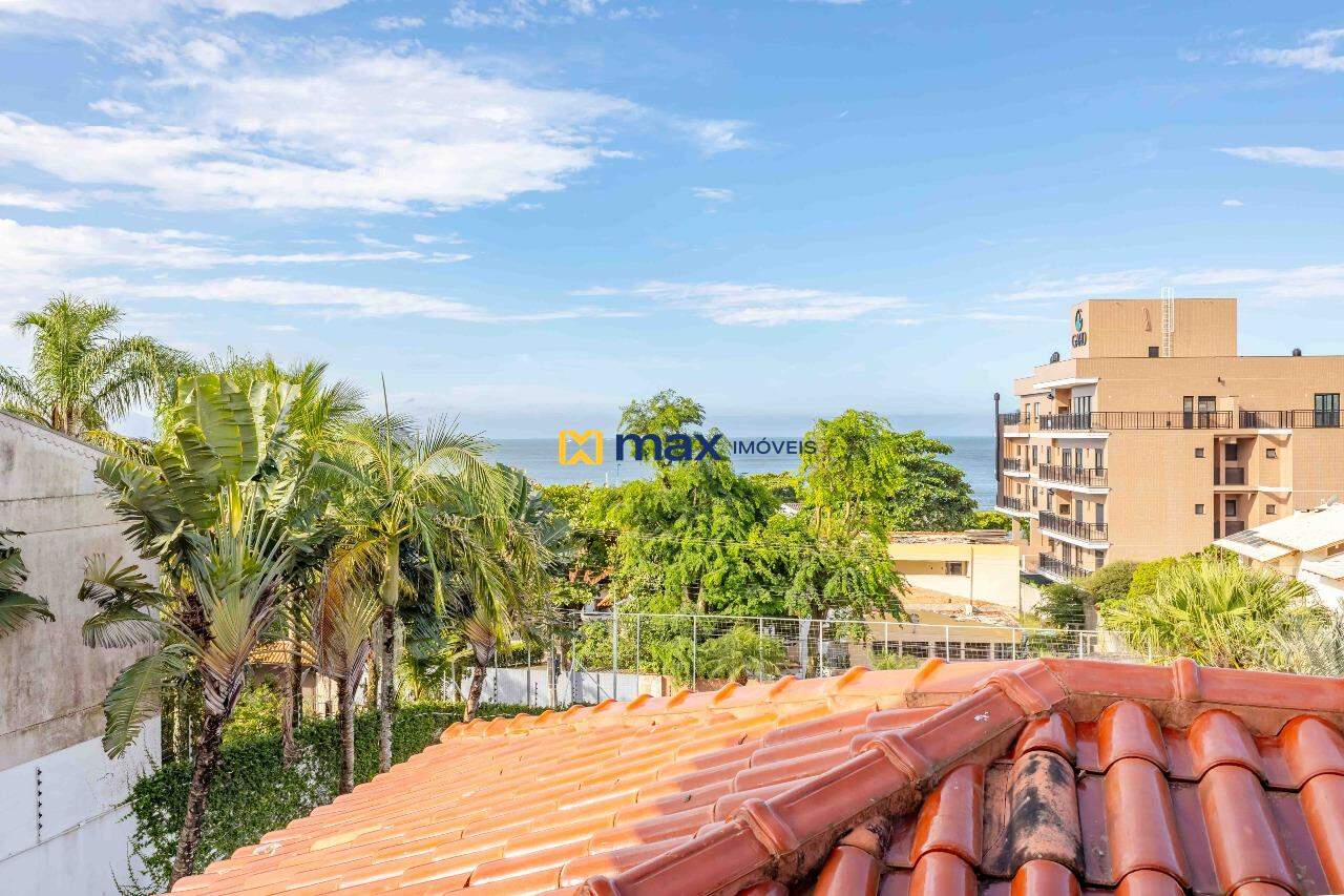 Casa à venda no Cabeçudas: Vista Terraço