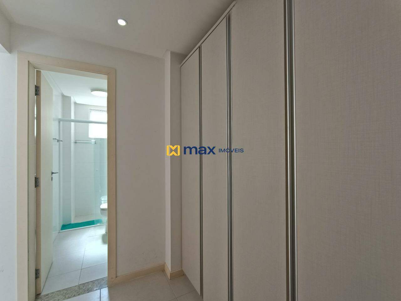 Apartamento à venda no Centro: suíte 02