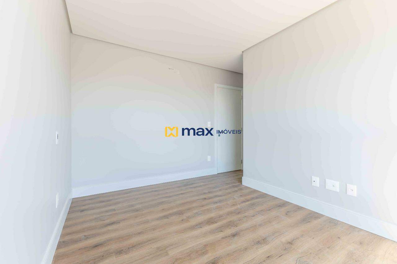 Apartamento à venda no Centro: Suíte 2