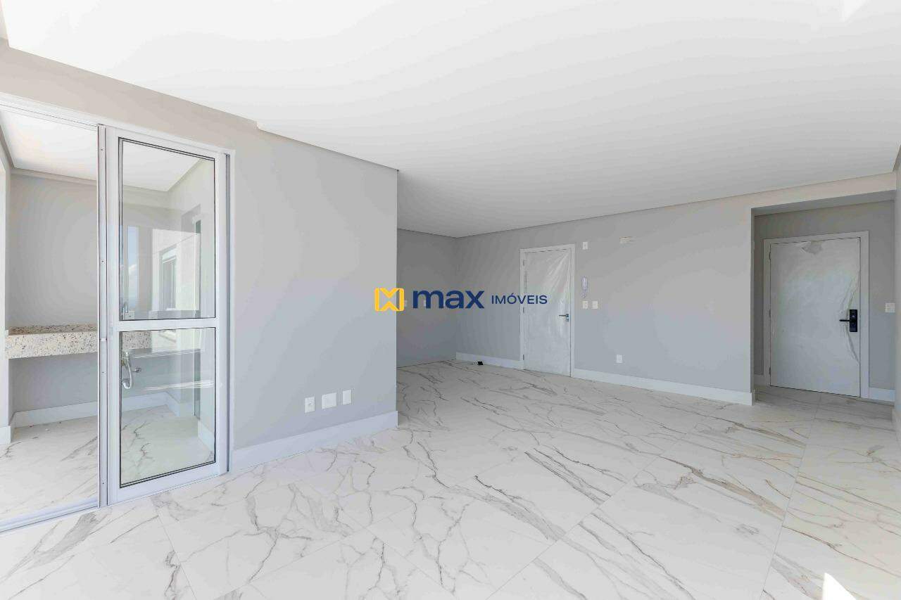 Apartamento à venda no Centro: Living integrado