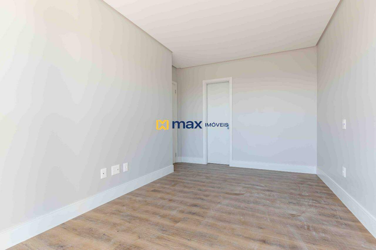 Apartamento à venda no Centro: Suíte 3