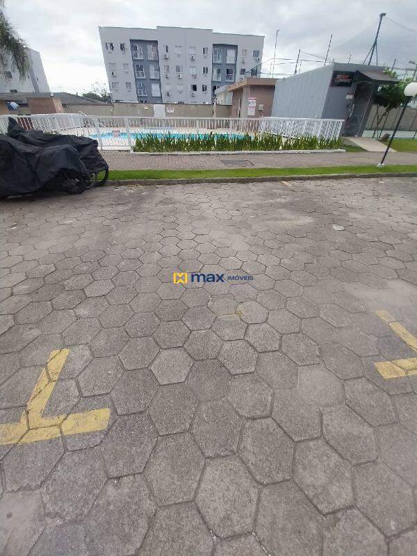 Apartamento para aluguel no Itaipava: Estacionamento