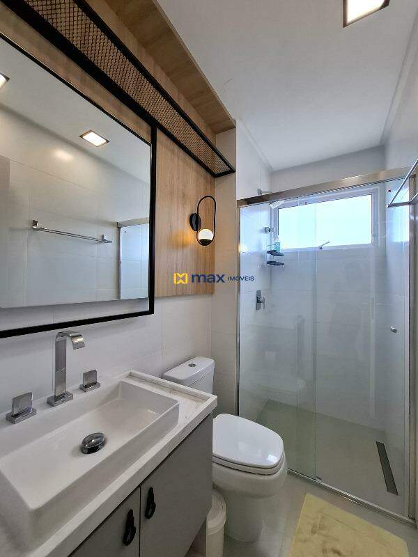 Apartamento para aluguel no São Pedro: Banheiro suíte 