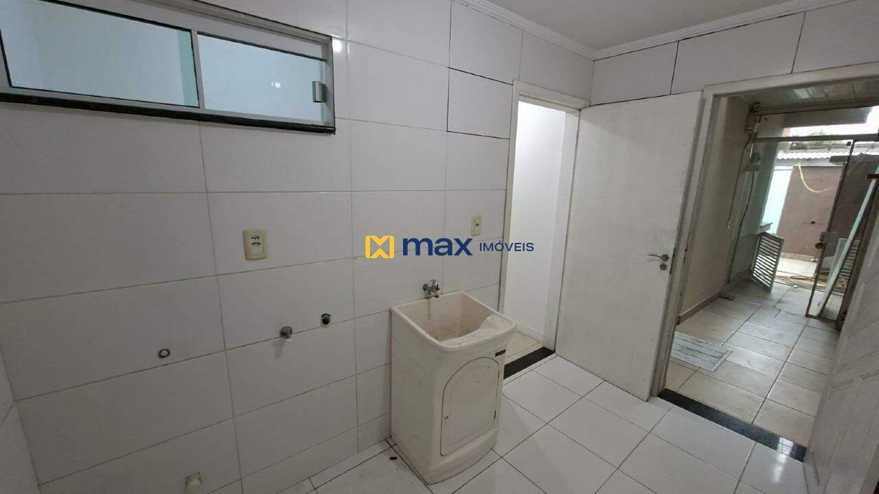 Casa para aluguel no São Vicente: Lavanderia