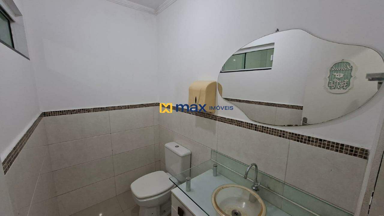Casa para aluguel no São Vicente: Lavabo