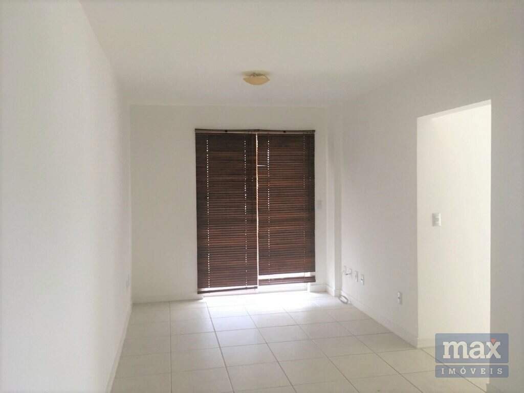 Apartamento à venda no Carvalho: Living integrado