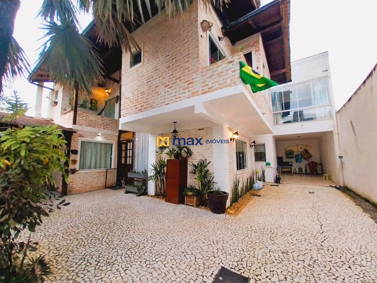 Casa para aluguel no Praia Brava: Vista da casa