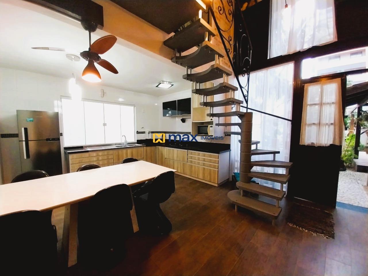 Casa para aluguel no Praia Brava: Sala de jantar e cozinha