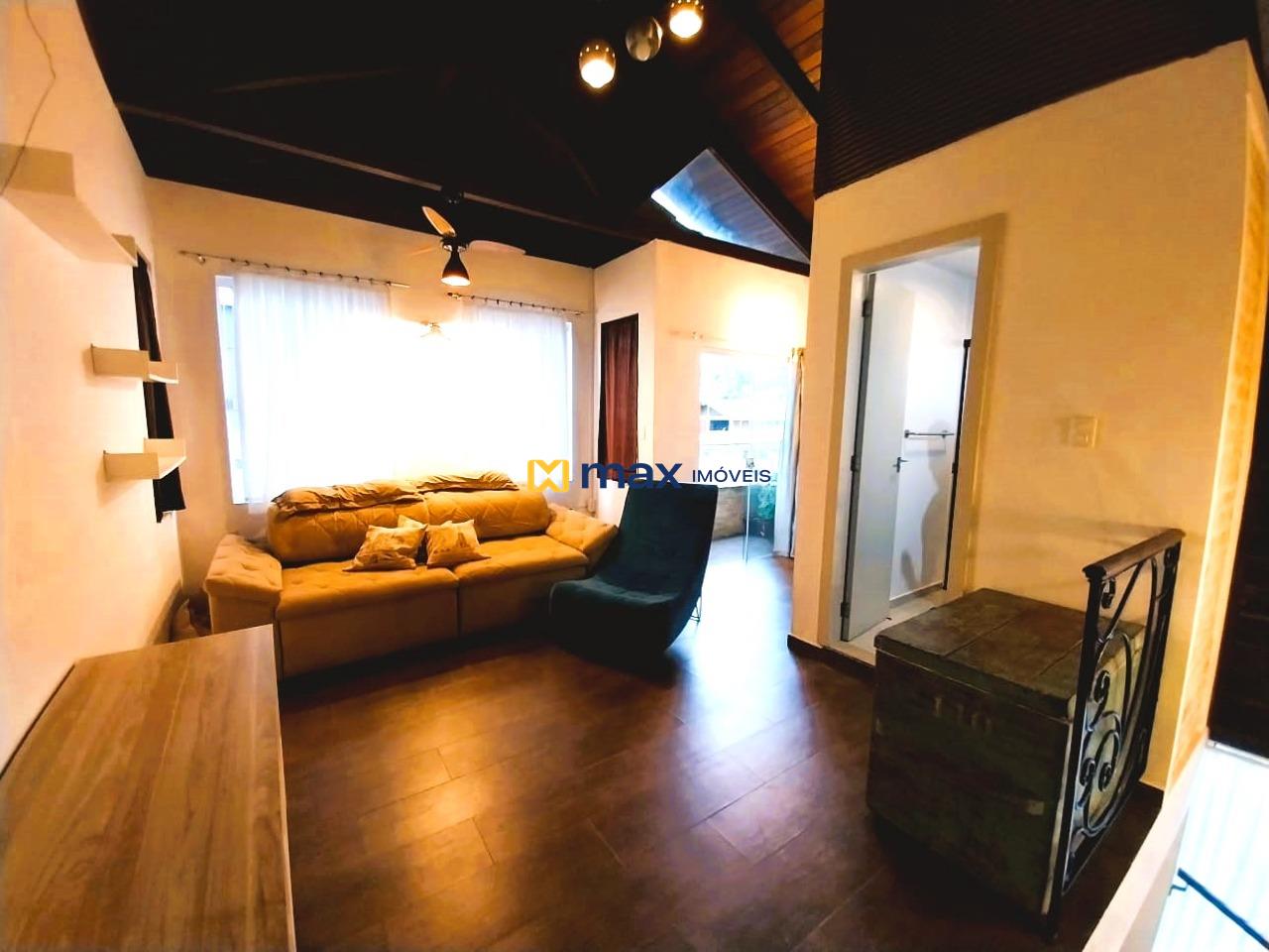 Casa para aluguel no Praia Brava: Sala de estar