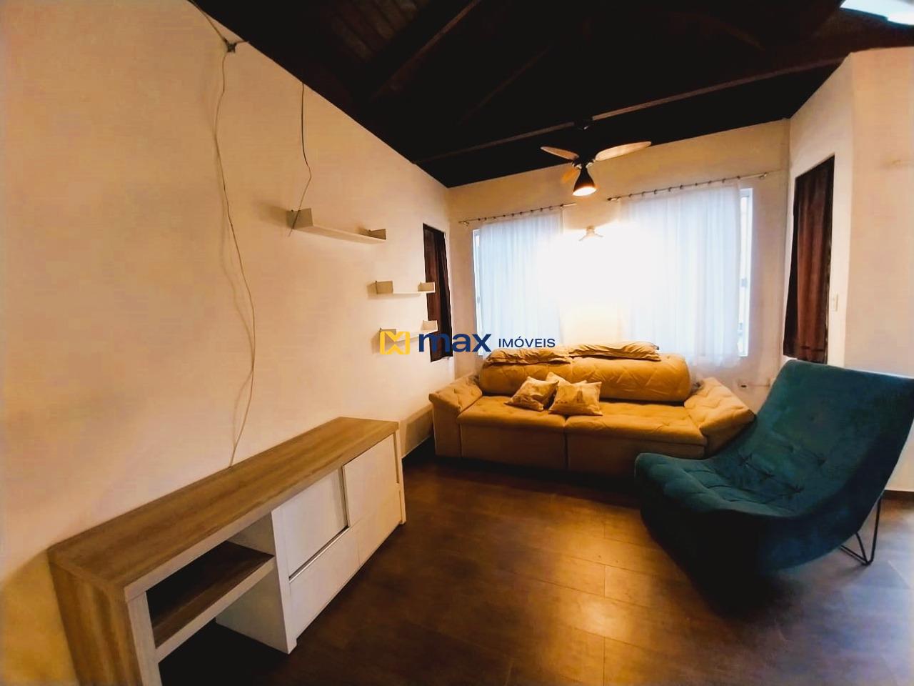 Casa para aluguel no Praia Brava: Sala de estar