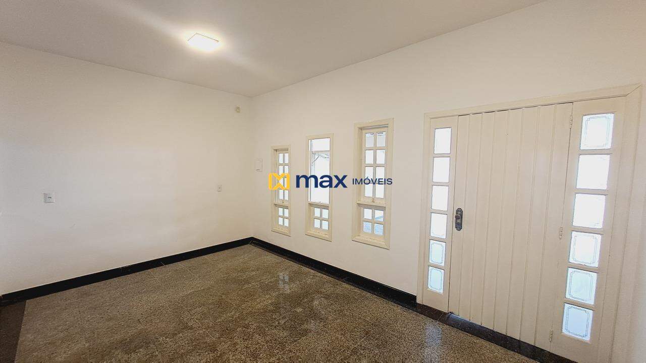 Casa à venda no Dom Bosco: Sala de jantar