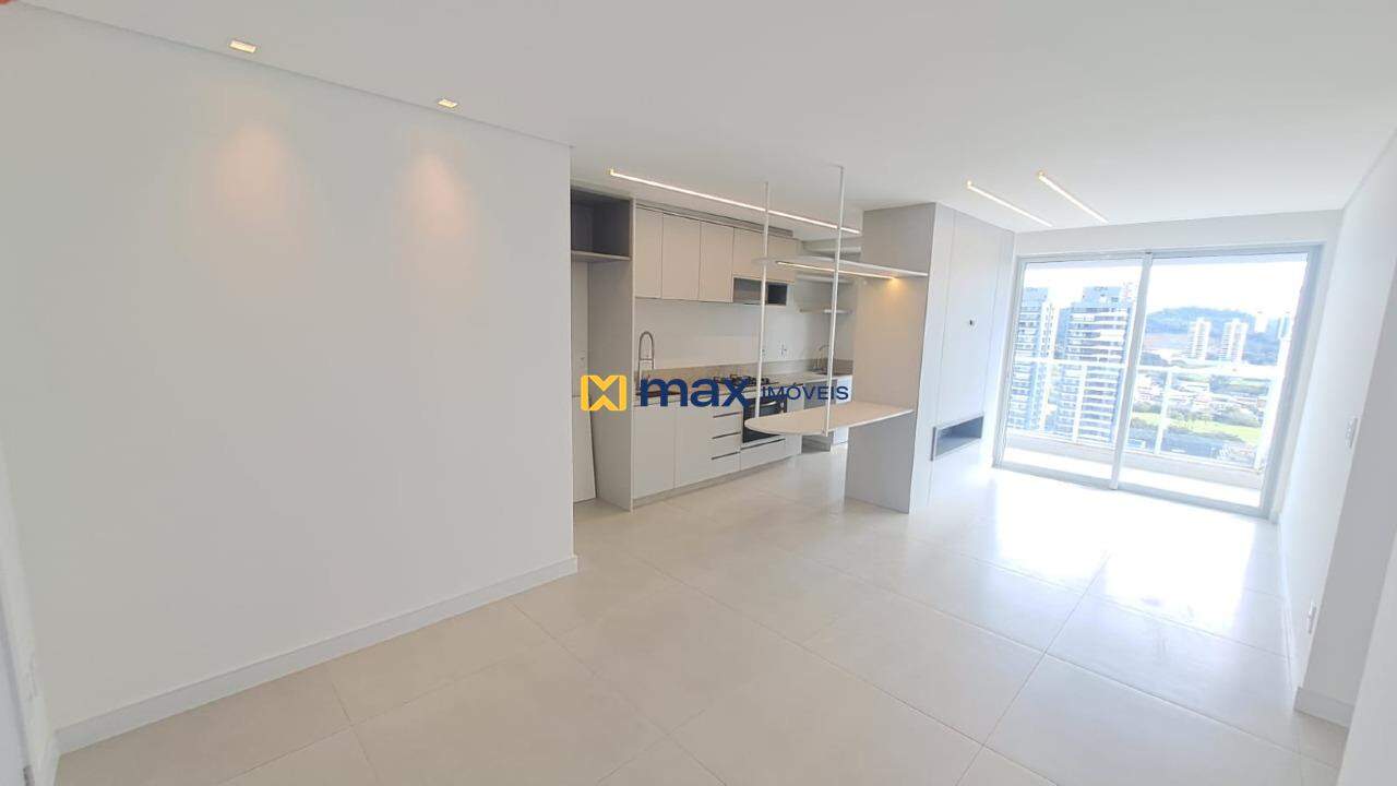 Apartamento para aluguel no Praia Brava: Sala de Estar e Jantar