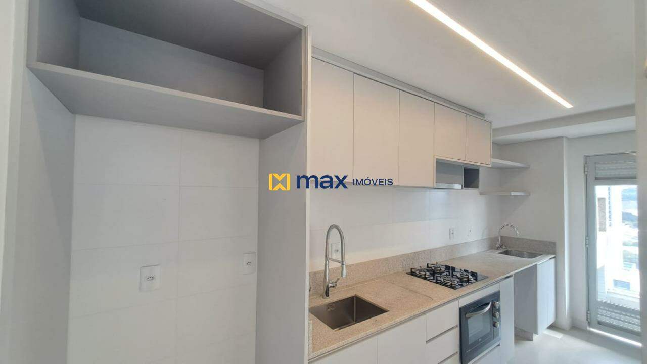 Apartamento para aluguel no Praia Brava: Cozinha/ Lavanderia
