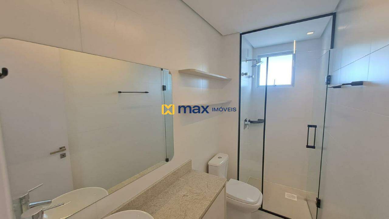 Apartamento para aluguel no Praia Brava: Banheiro Social