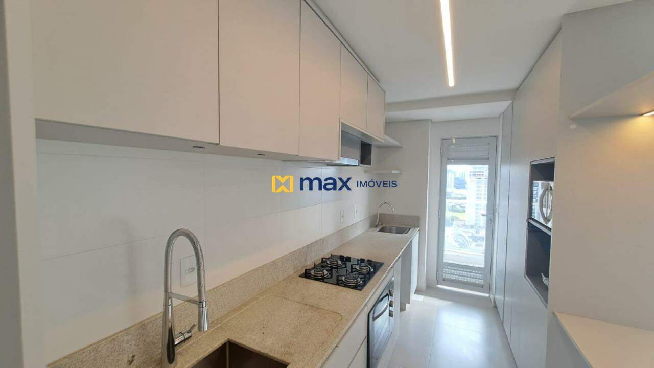 Apartamento para aluguel no Praia Brava: Cozinha/ Lavanderia