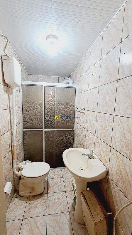 Casa à venda no Cordeiros: Banheiro social 1