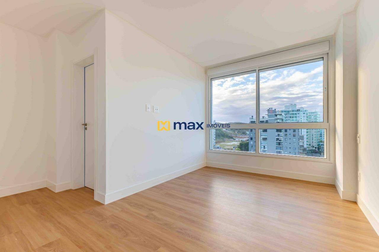 Apartamento à venda no Praia Brava: Suíte 2