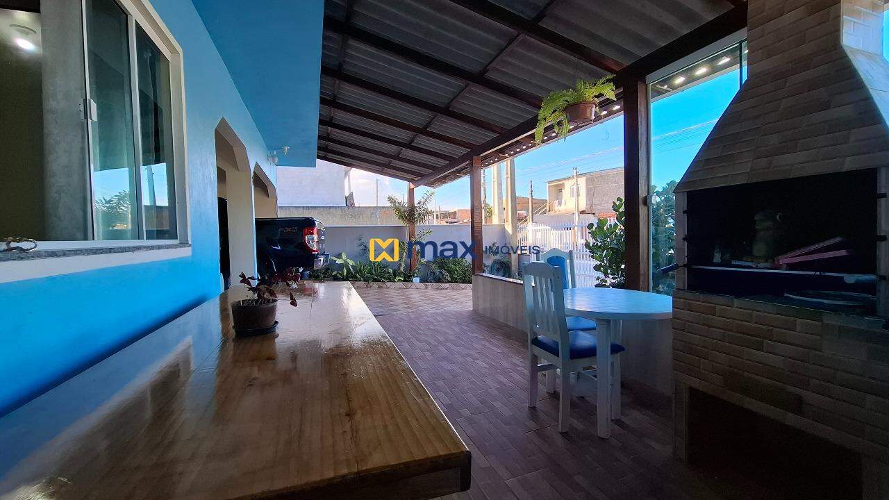 Casa à venda no Santa Regina: Área externa