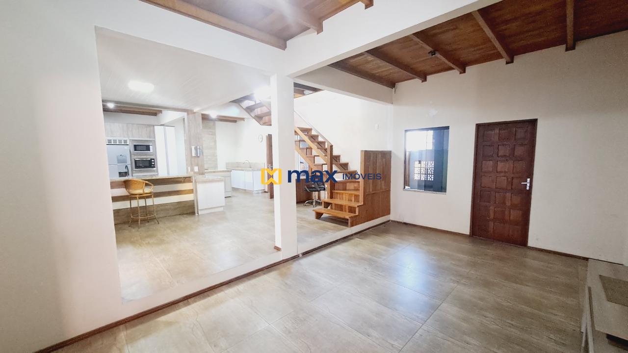 Casa à venda no Centro: Sala de estar/jantar