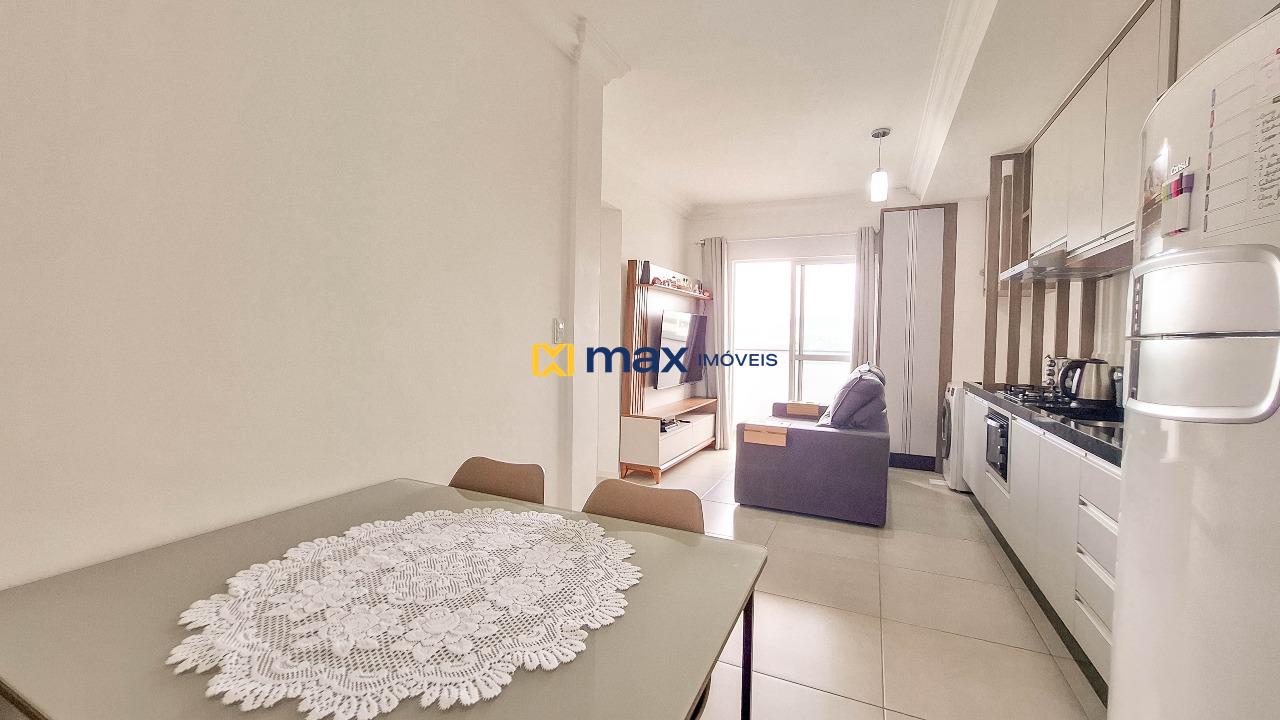 Apartamento à venda no Cordeiros: Living integrado