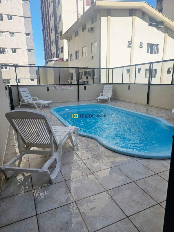 Apartamento para aluguel no Centro: Piscina