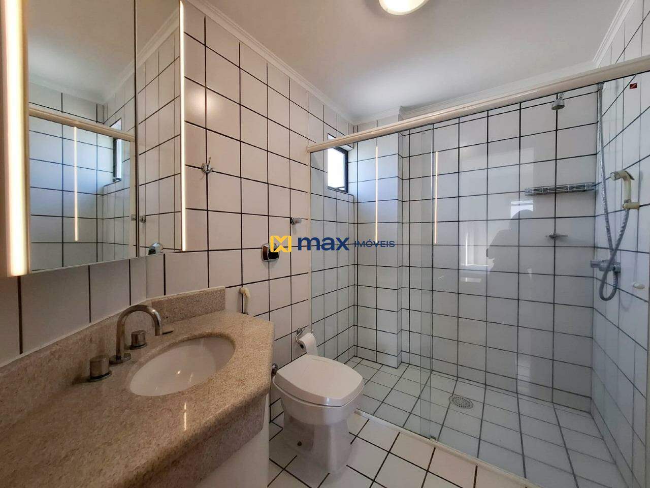 Apartamento para aluguel no Centro: Banheiro Suíte Master