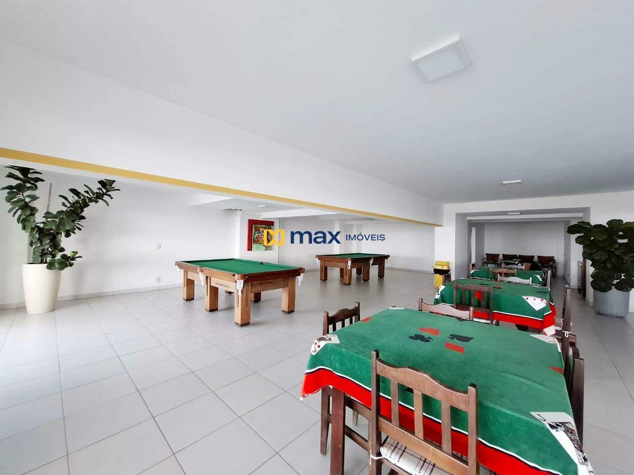 Apartamento para aluguel no Centro: Salão de jogos