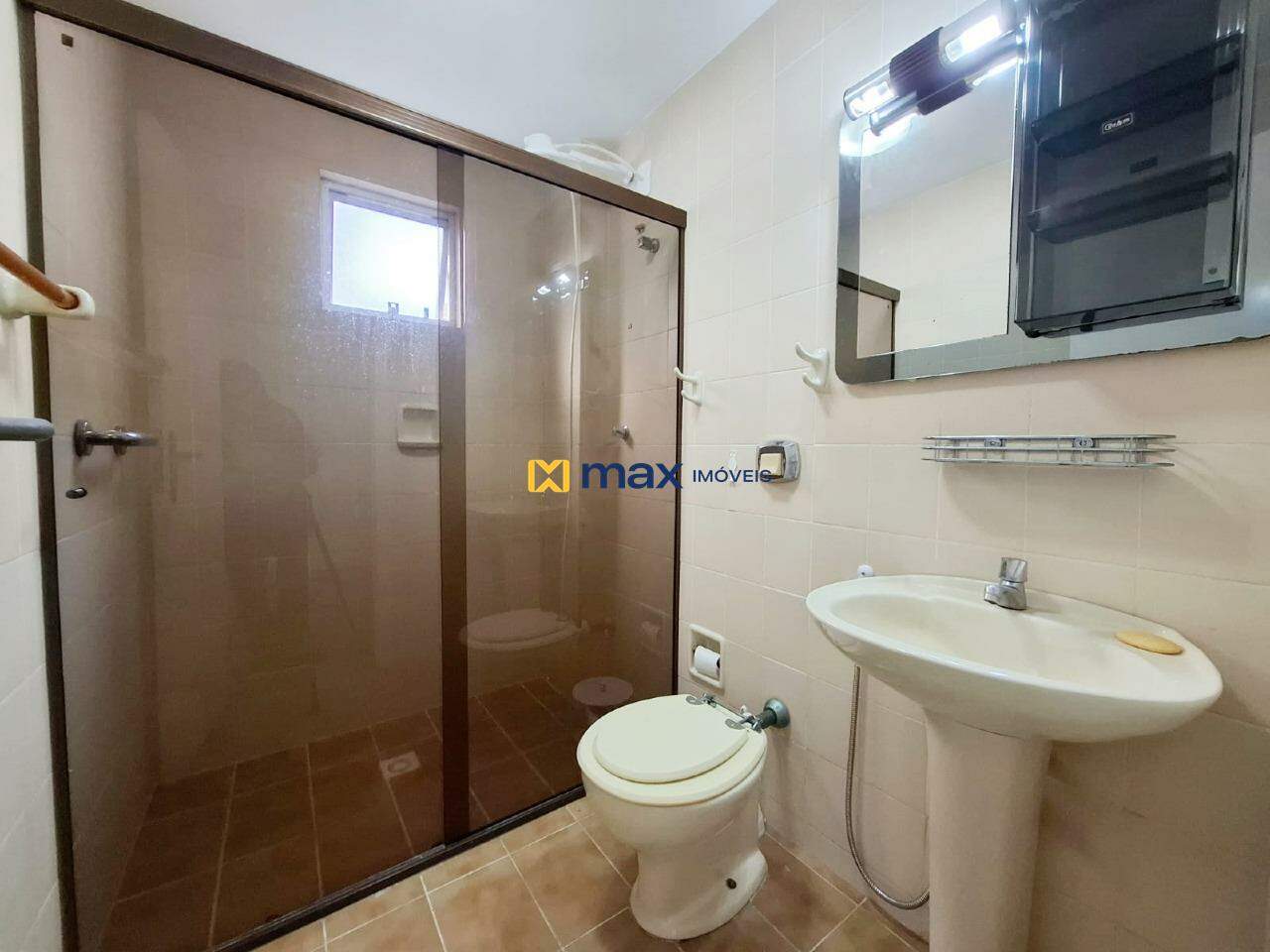 Apartamento para aluguel no Centro: Banheiro social