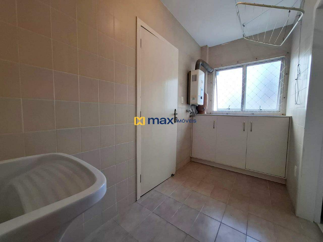 Apartamento para aluguel no Centro: Lavanderia