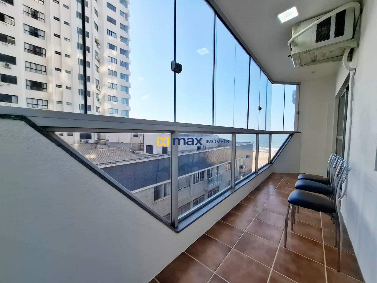 Apartamento para aluguel no Centro: Sacada