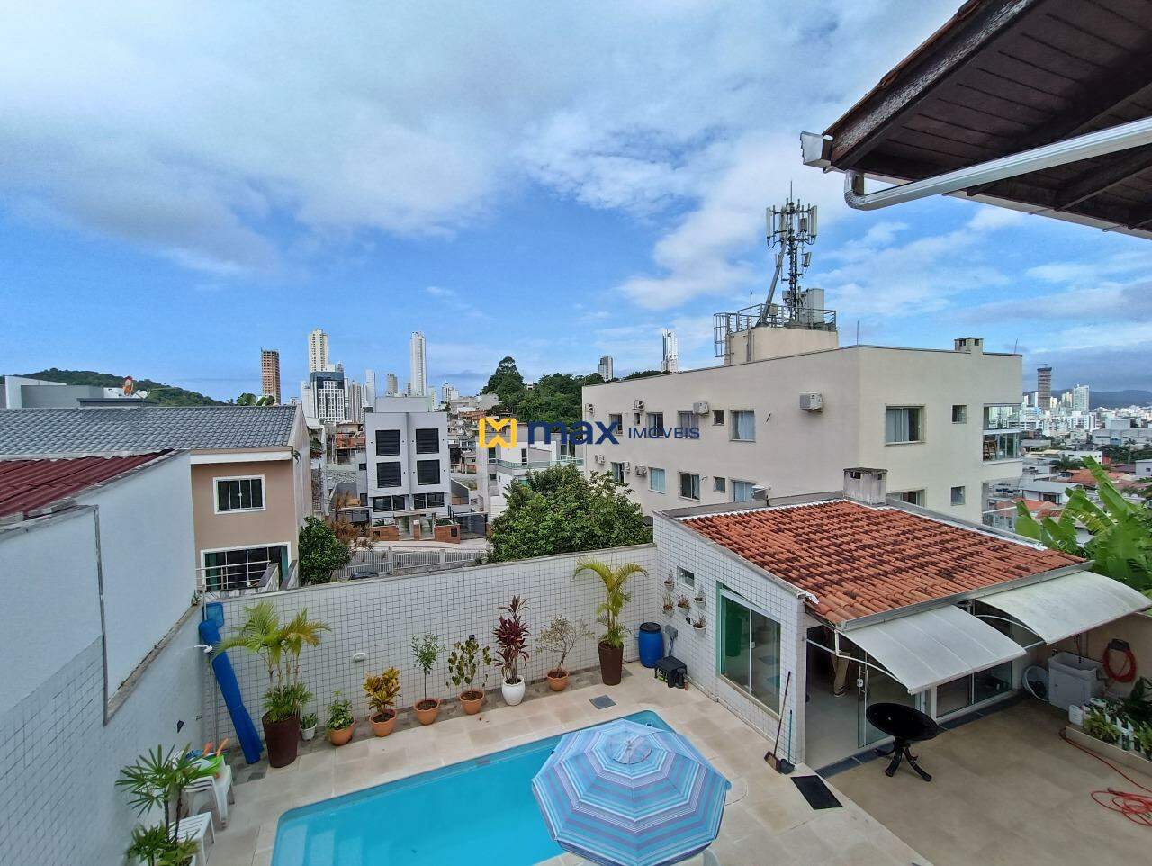 Casa à venda no Ariribá: sacada dormitório 02