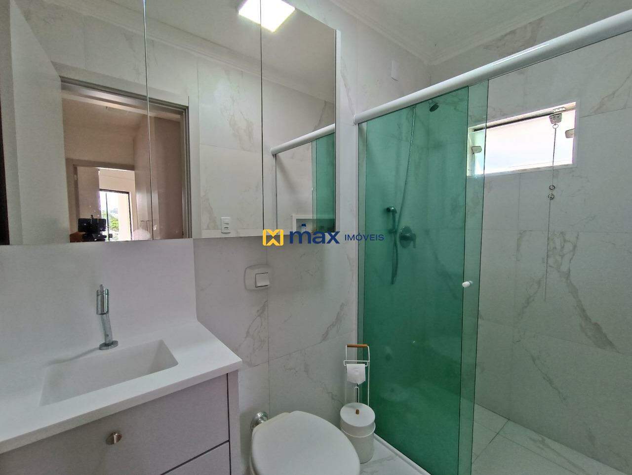 Casa à venda no Ariribá: banheiro social