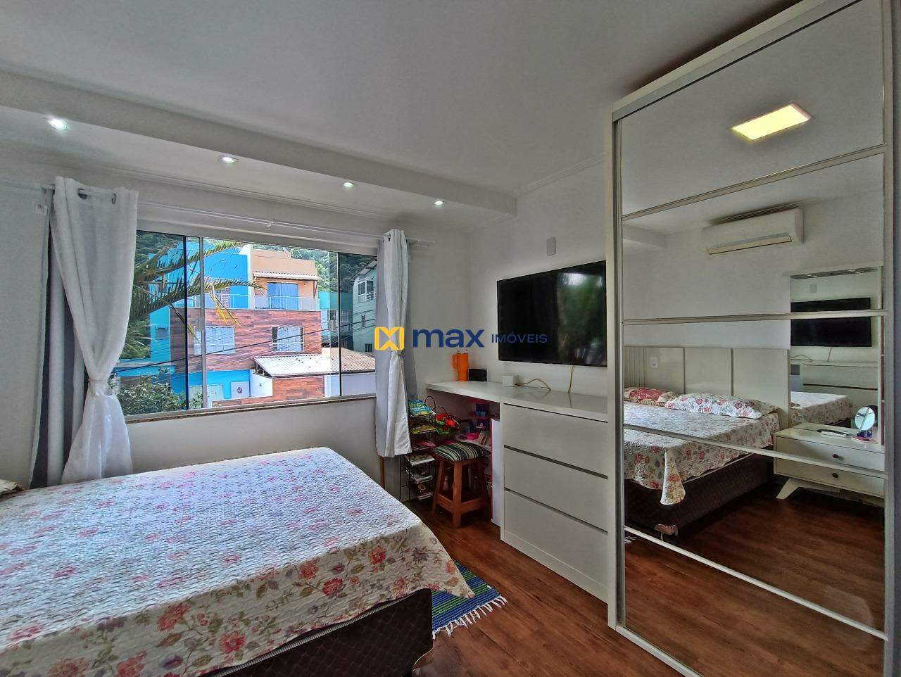Casa à venda no Ariribá: suíte 02