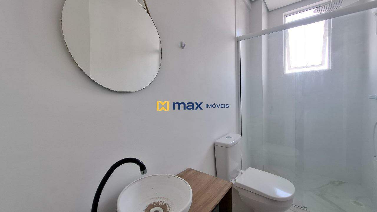 Apartamento à venda no Fazenda: Banheiro suíte