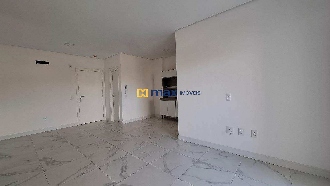 Apartamento à venda no Fazenda: Living integrado