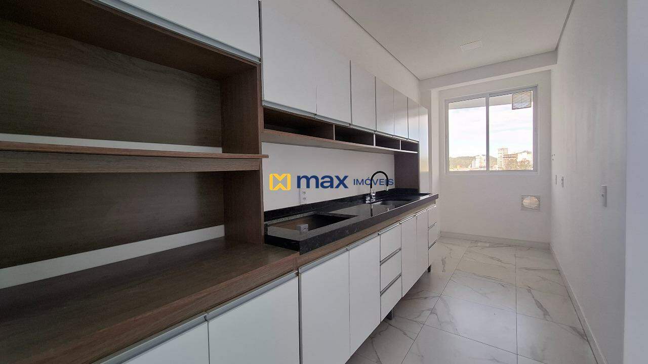 Apartamento à venda no Fazenda: Cozinha