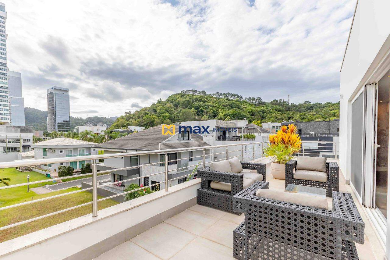 Casa à venda no Praia Brava: Área de festas