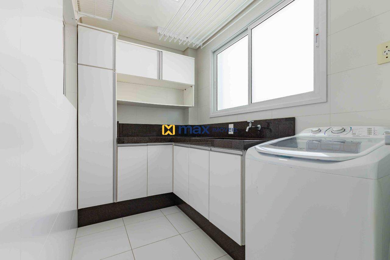 Apartamento à venda no Centro: Área de serviço