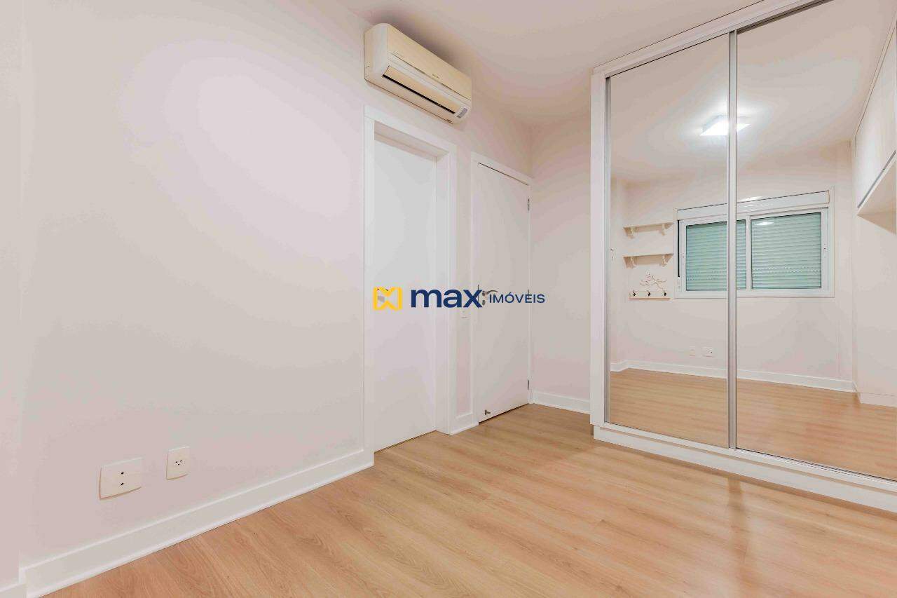 Apartamento à venda no Centro: Suíte 1