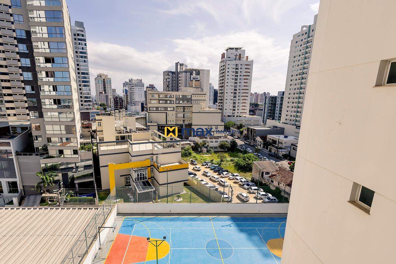 Apartamento à venda no Centro: Vista suíte 2