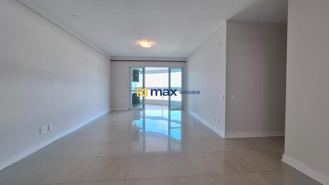 Apartamento à venda no Centro: Living integrado