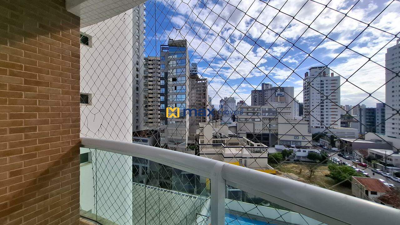 Apartamento à venda no Centro: Sacada