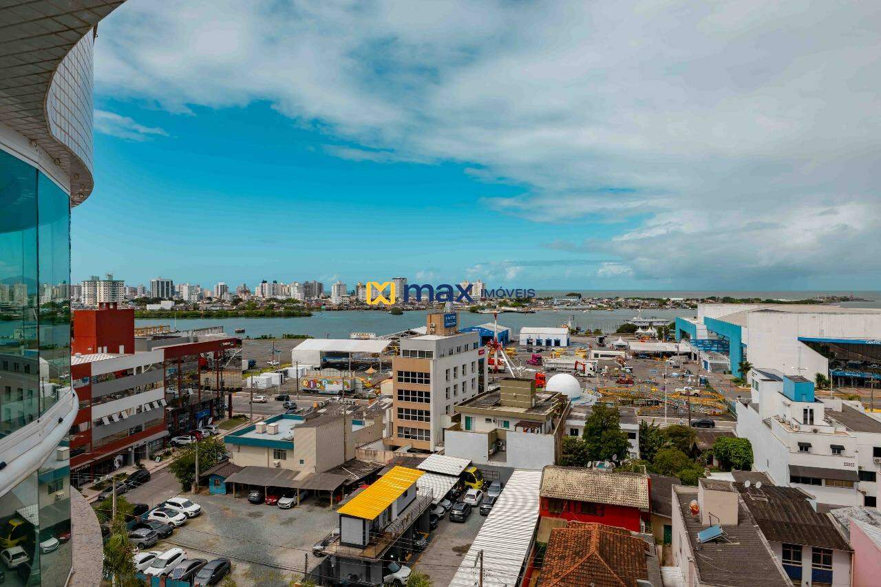 Apartamento à venda no Centro: Vista suíte 1