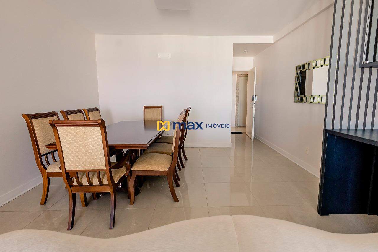 Apartamento à venda no Centro: Living integrado