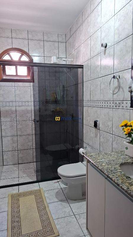 Casa à venda no São João: Banheiro social