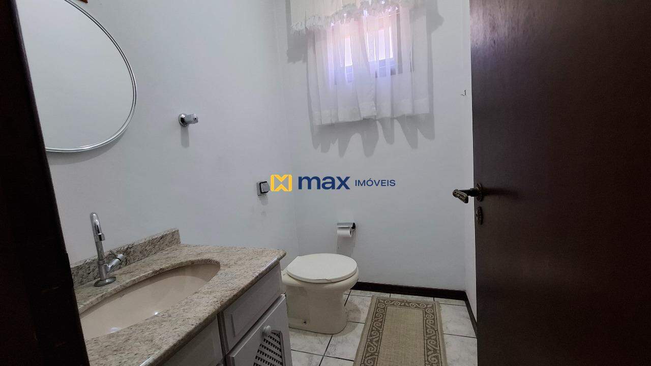 Casa à venda no São João: Lavabo