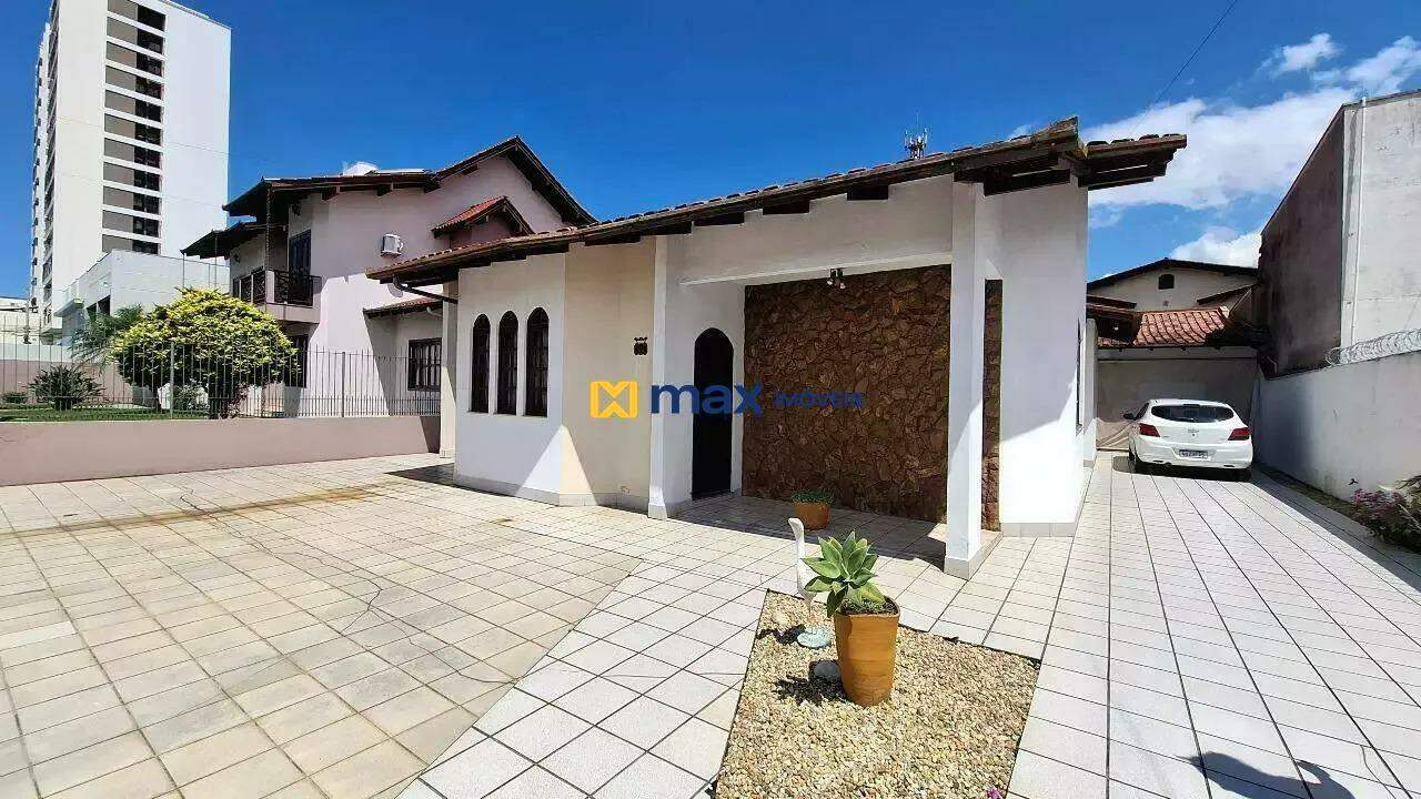 Casa à venda no São João: Fachada