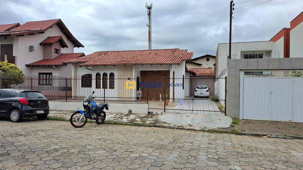Casa à venda no São João: Fachada